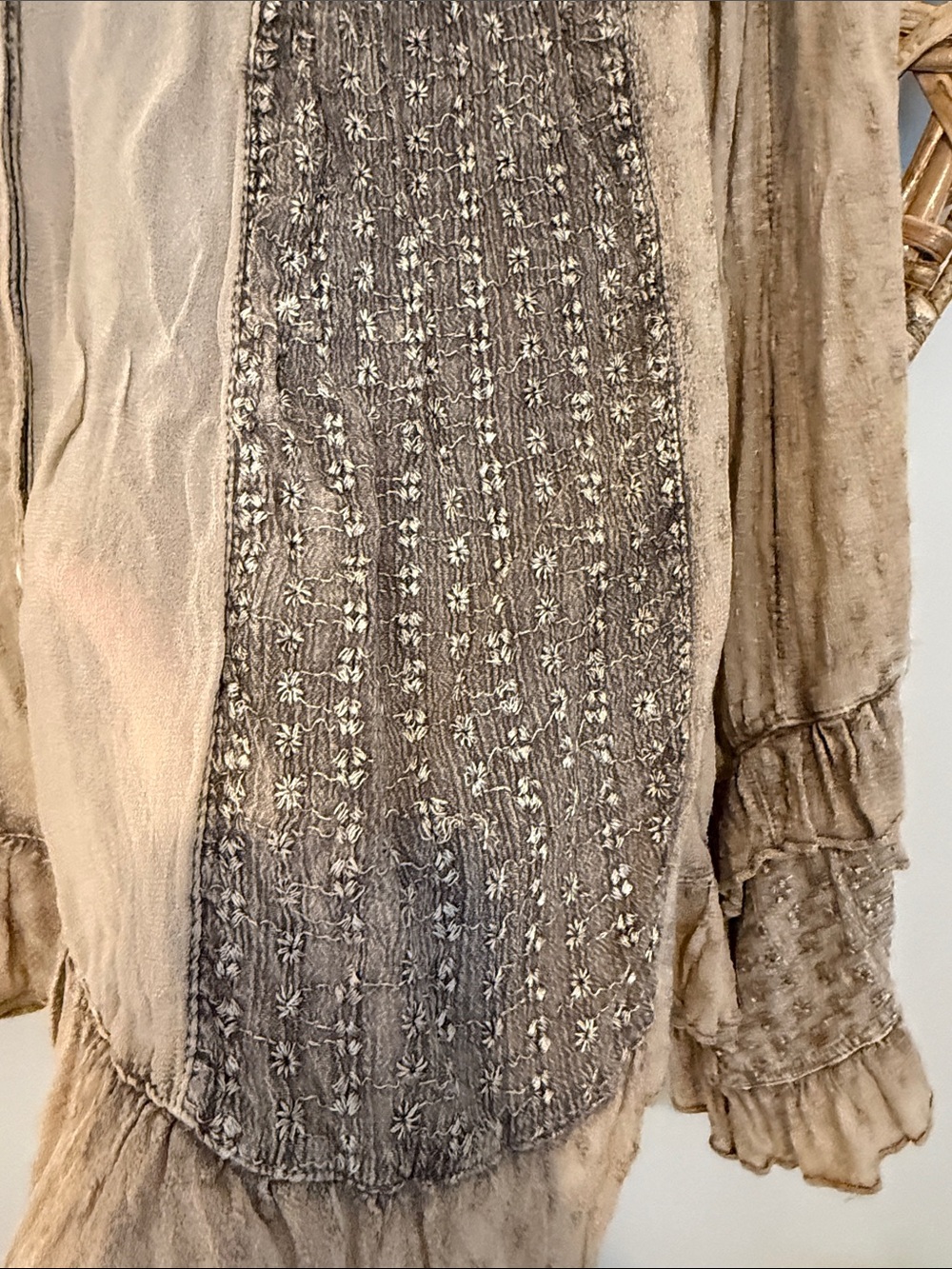 Young Threads Boho Ruffle Button-Front Women’s Top - Taupe - Picture 7 of 16